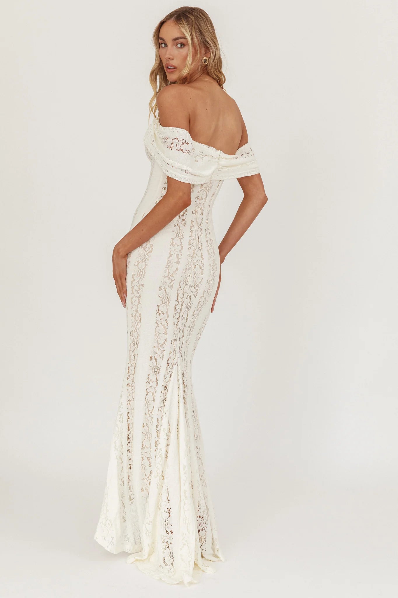 QUEEN OF LACE